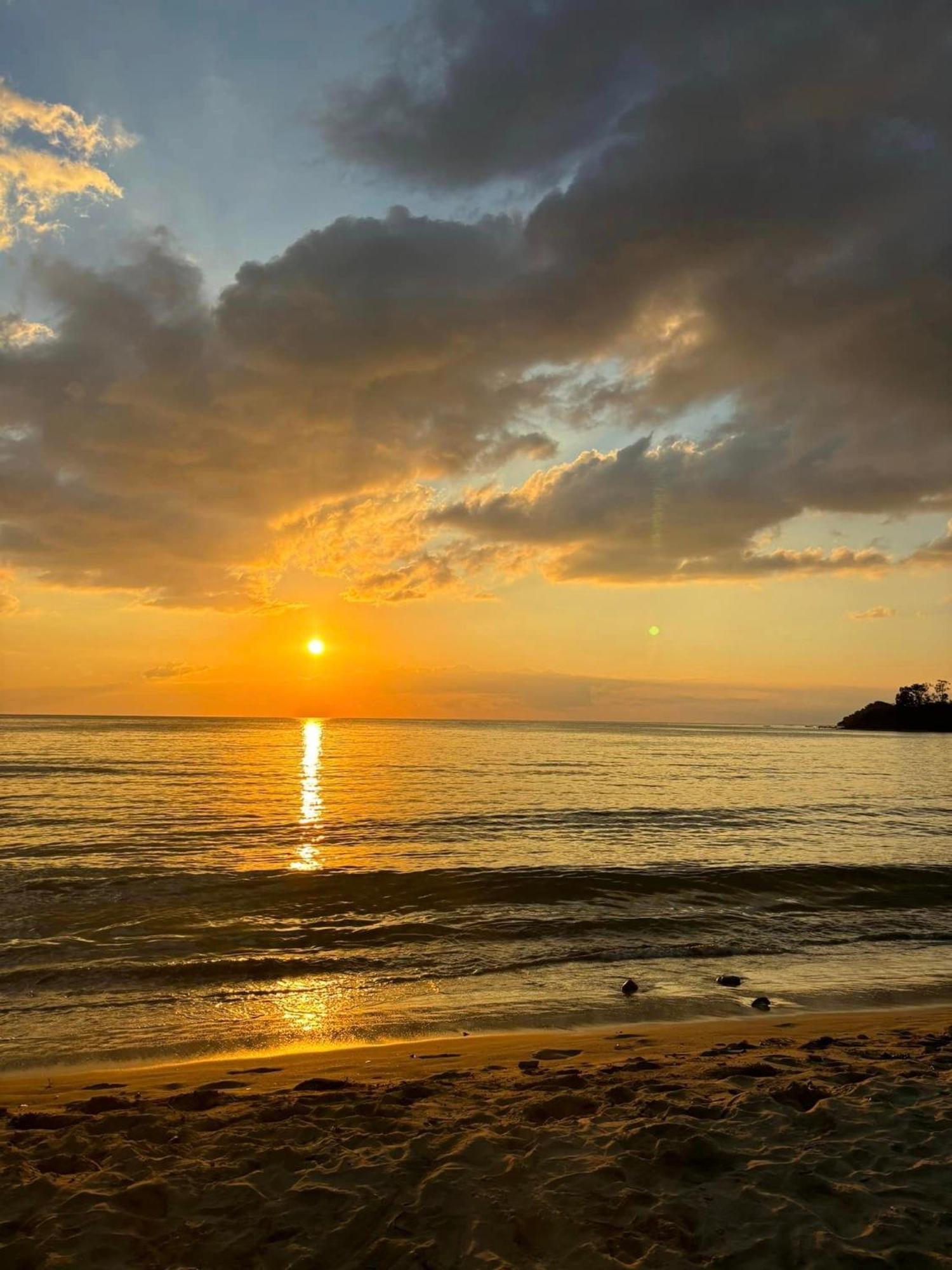 Sunset Bliss Pereybere 3 Apartment Pereybere Beach Exterior photo